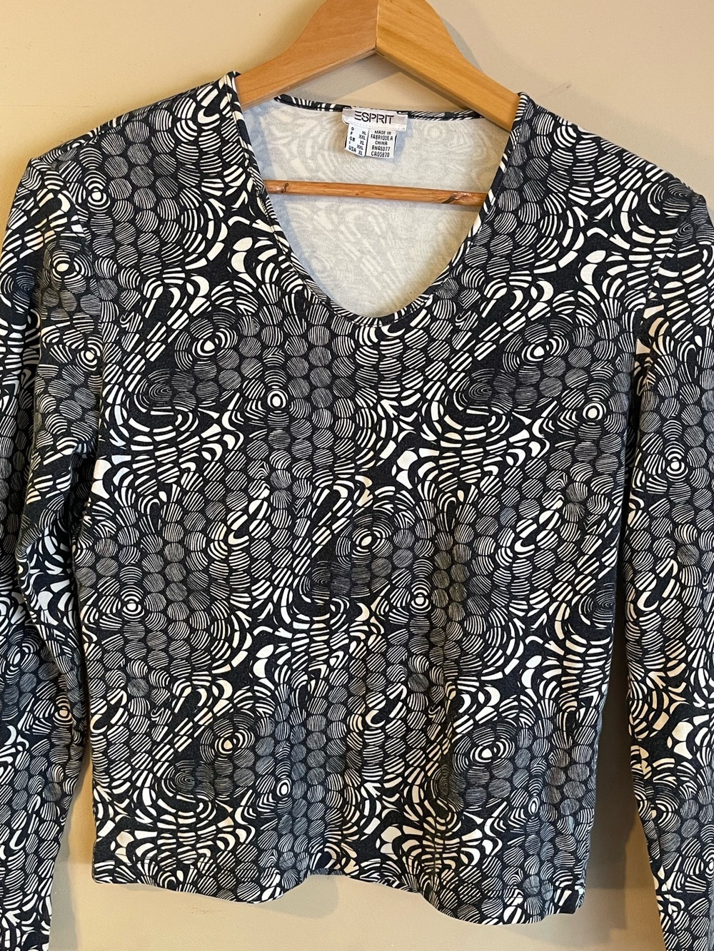 Esprit Black White Abstract Geometric Swirl Long Sleeve Scoop Neck Top XL